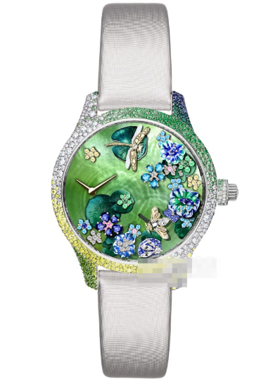 DIOR GRAND SOIR AUTOMATE CD13316X1481、それは夜を纏うピエス・ユニーク